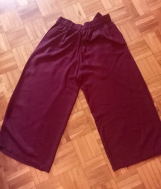 Pantalón pesquero ancho color berenjena