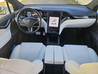 Tesla Model X 2019