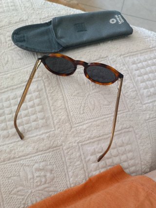 Gafas de sol tortuga y negras