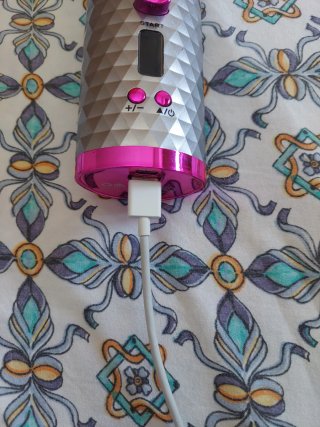 Arricciacapelli portatile rosa e argento