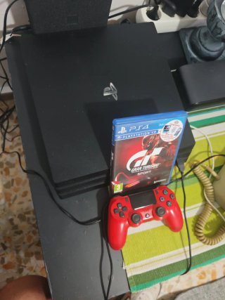 PS4 Gran Turismo Sport + Mando Rojo