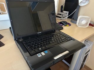 Portátil Toshiba para piezas - No funciona