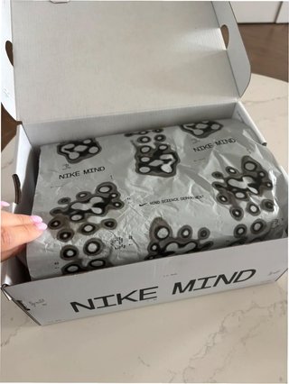 Nike Mind 001 Negro Cromo Talla 40.5