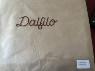 Copripiumino Dalfìlo Beige 255x250. Nuovo.
