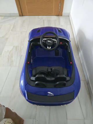 Coche eléctrico infantil azul