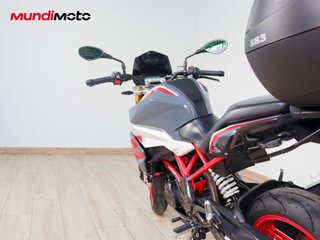 BMW G 310 R