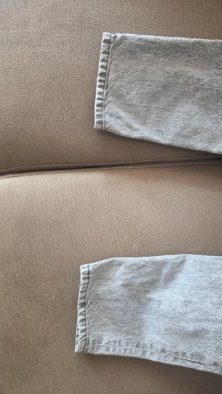Pantalón tejano gris