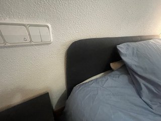 Cama completa: colchón, somier y 2 mesitas