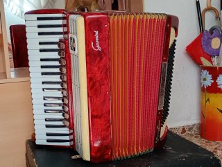 Acordeón Guerrini Super Luxe 120 Bajos Rojo