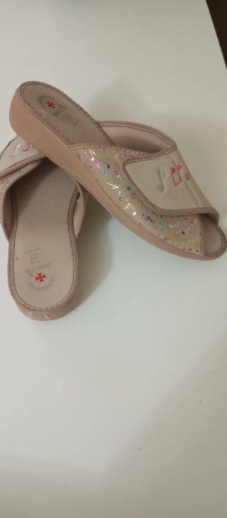 Zapatillas DONA A diseño musical