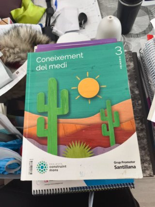 Libro de medi de 3 de primaria. Coneixement medi