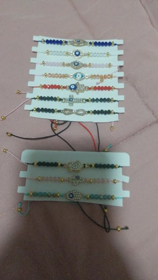 Pulseras hechas a mano 3 euros 4 pulseras  más inf