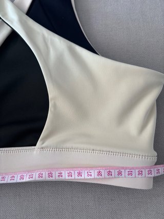 Top deportivo reversible Born