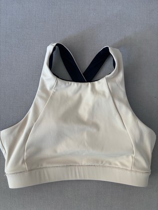 Top deportivo reversible Born