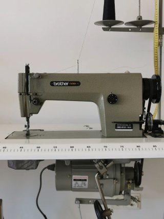 Máquina de coser plana Brother Exedra industrial