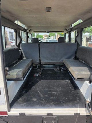 Land Rover Defender 300 tdi  110 (9 plazas)