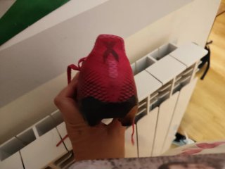 Botas de fútbol Adidas rosas y negras