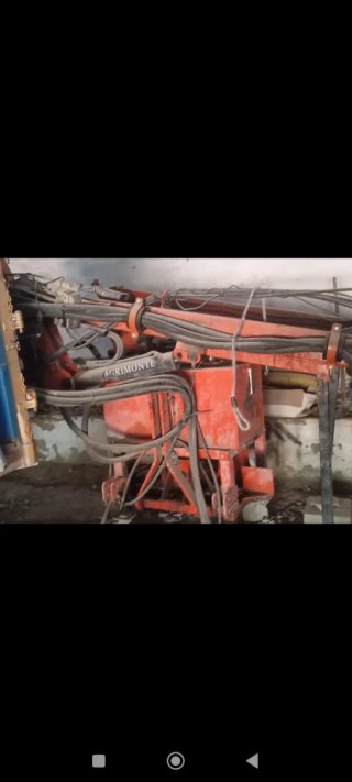 Tractor vibratorio Montabert