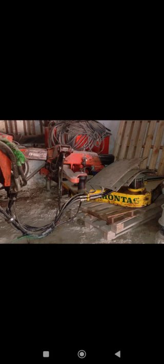 Tractor vibratorio Montabert
