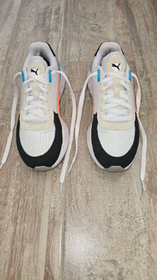 Scarpe Puma donna bianche arancioni e blu