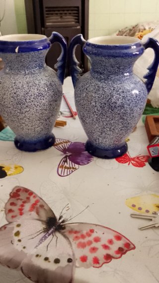 2 Jarrones Cerámica Azul y Blanco