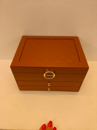Portagioie grande marrone con dettagli oro