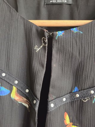 Vestido corto IKK estampado mariposas