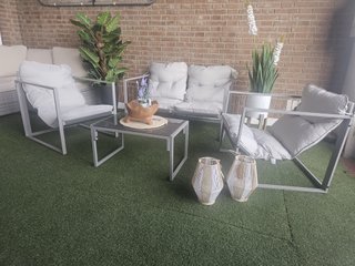 Conjunto Terraza: Sofá, 2 Sillones y Mesa