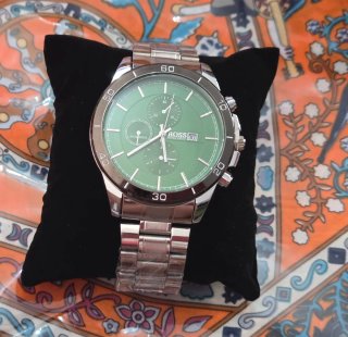 Reloj nuevo conCorrea Metal en caja