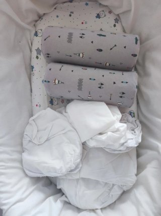 Cuna Moisés Mimbre con Soporte Madera