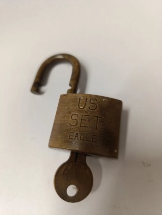 Candado antiguo US SET EAGLE con llave