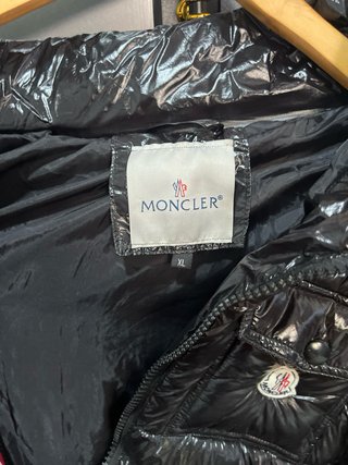 Chaqueta Moncler Puffer Negra Brillante XL