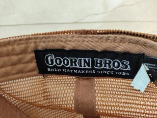 Gorra Goorin Bros Lone Wolf Beige y Marrón.