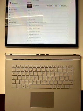 Microsoft Surface Book 3 i7 16GB 256GB touch screen