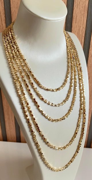 Collar multistrato geometrico dorato da donna