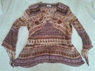 Blusa estampada floral y geométrica talla 42-44