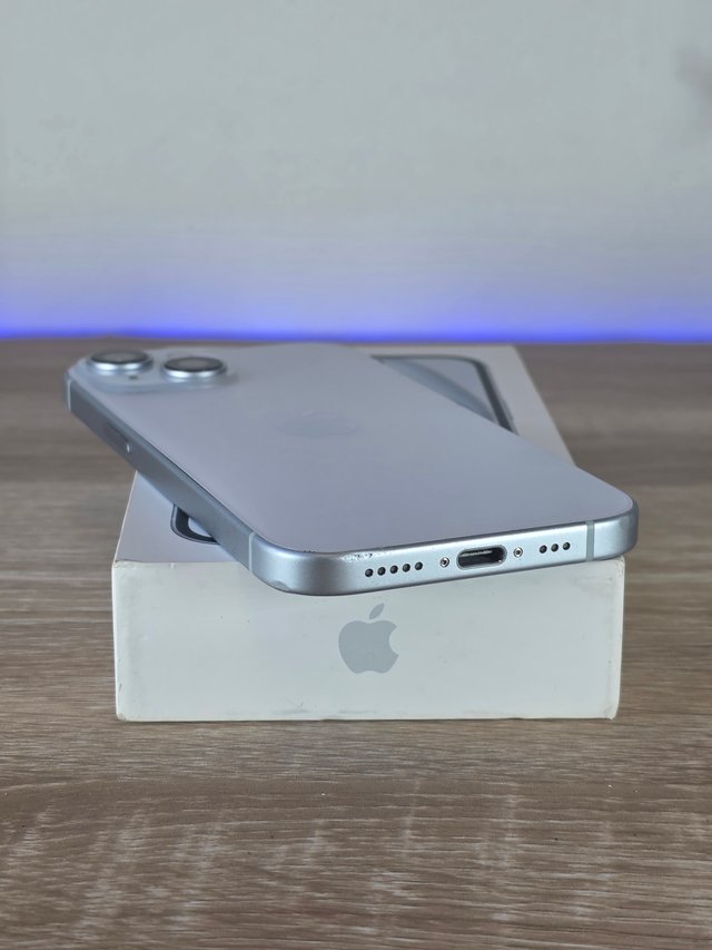 iPhone 15 Blu