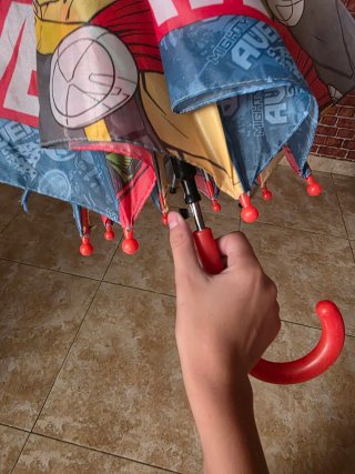 Paraguas infantil con mango curvo