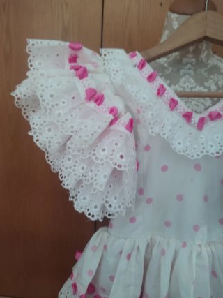Vestido de sevillanas blanco y rosa talla 2-5años