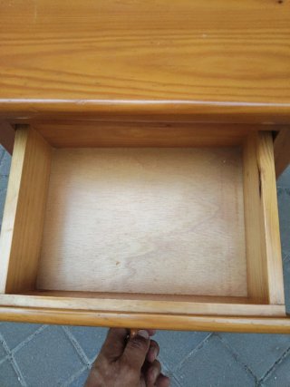 Mesilla o cómoda 3 cajones madera pino maciza