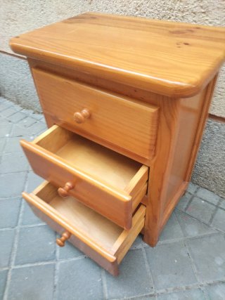 Mesilla o cómoda 3 cajones madera pino maciza