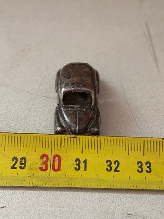 Coche de plata antiguo