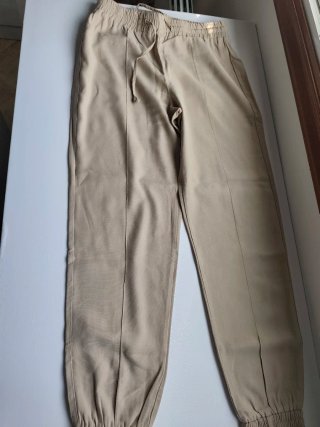 Pantalón largo beige ONLY