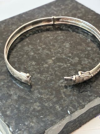 Pulsera rígida oro 18k 12g