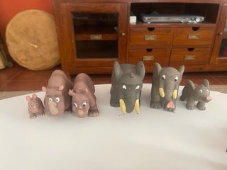 Colección de libros y animales planeta de agostini