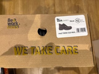 Botas seguridad Bee Work Tikoa S3 T42 NUEVAS