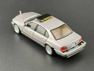 Mini GT 007 Tomorrow Never Dies BMW 750iL