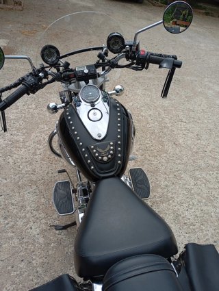 Suzuki Intruder 250 Cruiser Negra