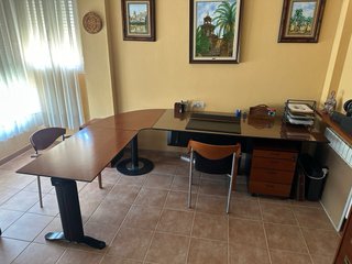Tavolo da ufficio in legno