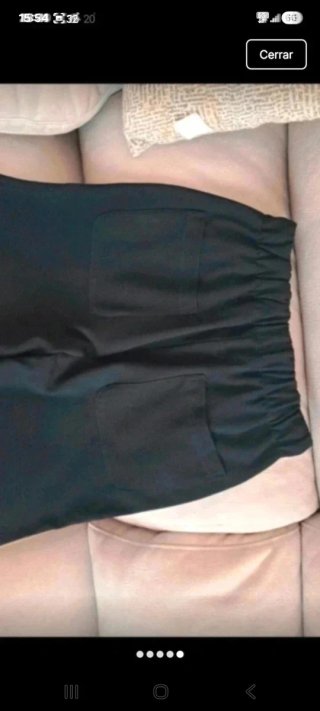 Pantalón negro tobillero